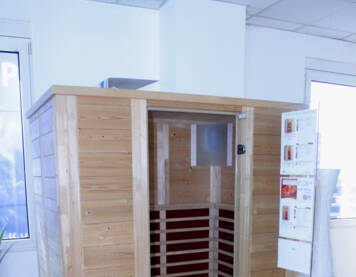 1 x Infrarotkabine Solitär 148 Duo mit Salzverdampfer